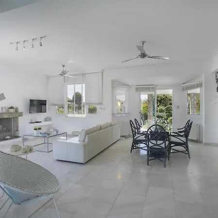 In With A Pool! * Ayia Napa