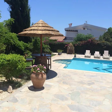 In With A Pool! Villa *