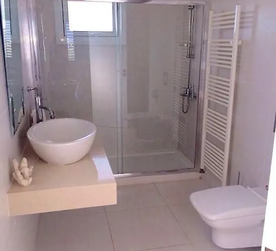 Villa In With A Pool! *