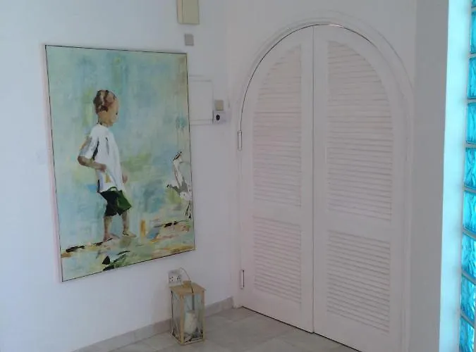 Villa In With A Pool! *