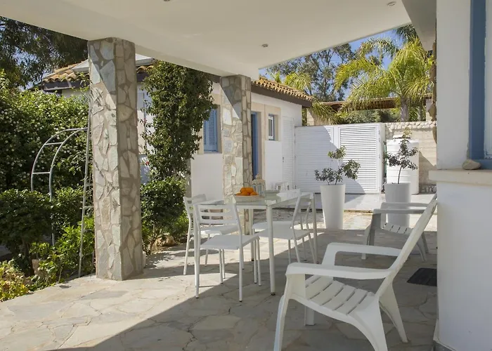 In With A Pool! Ayia Napa