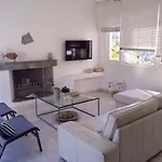 Villa In With A Pool!