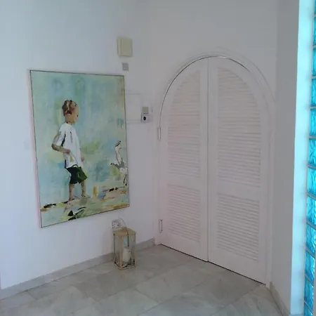 Villa In With A Pool! *